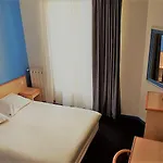 Briand Devient Ipl Hotel Levallois-Perret