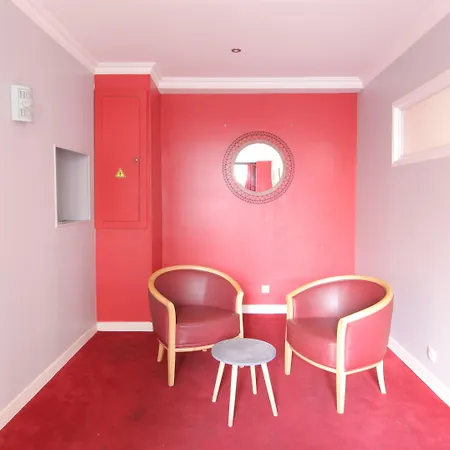 Briand Devient Ipl Szálloda Levallois-Perret