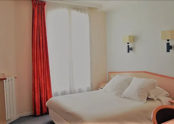 Briand Devient Ipl Hotel Levallois-Perret